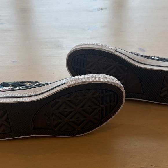 Converse All Star | Dinosaur High Tops | 11 - Picture 5 of 5